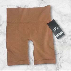 * Small Brown Ribbed Biker Shorts New Athletic Fit Tagless